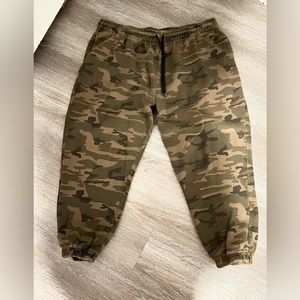 Long jogger pants